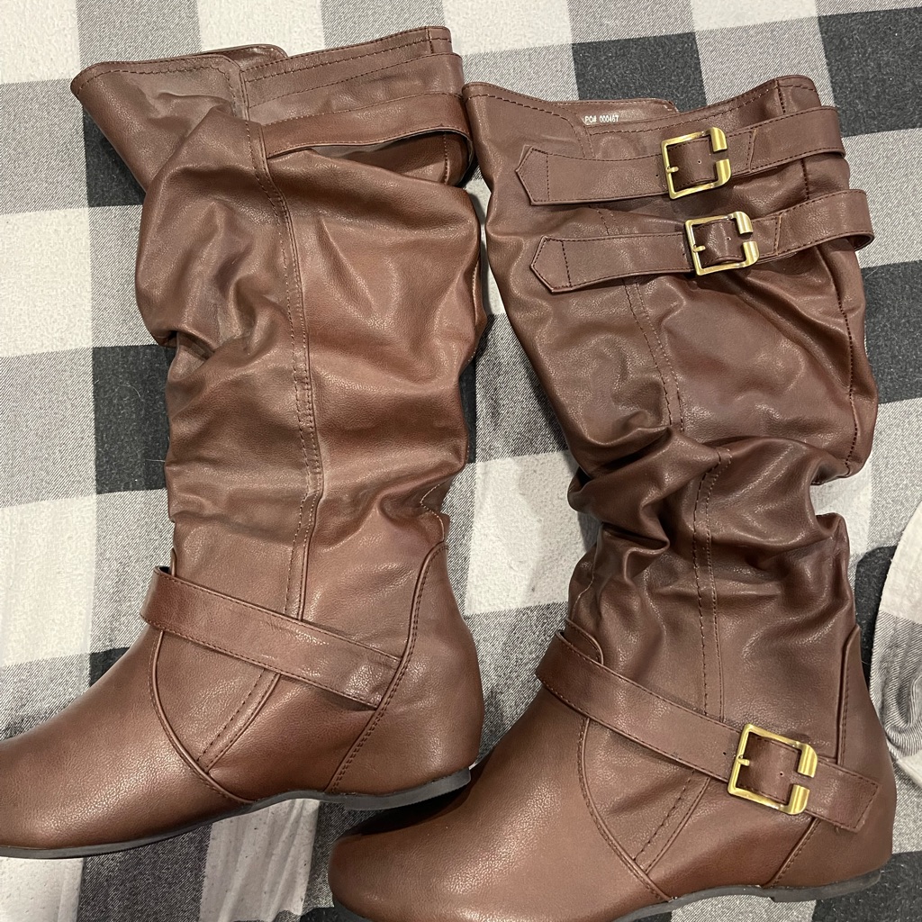Boots That Come Up To The Calf